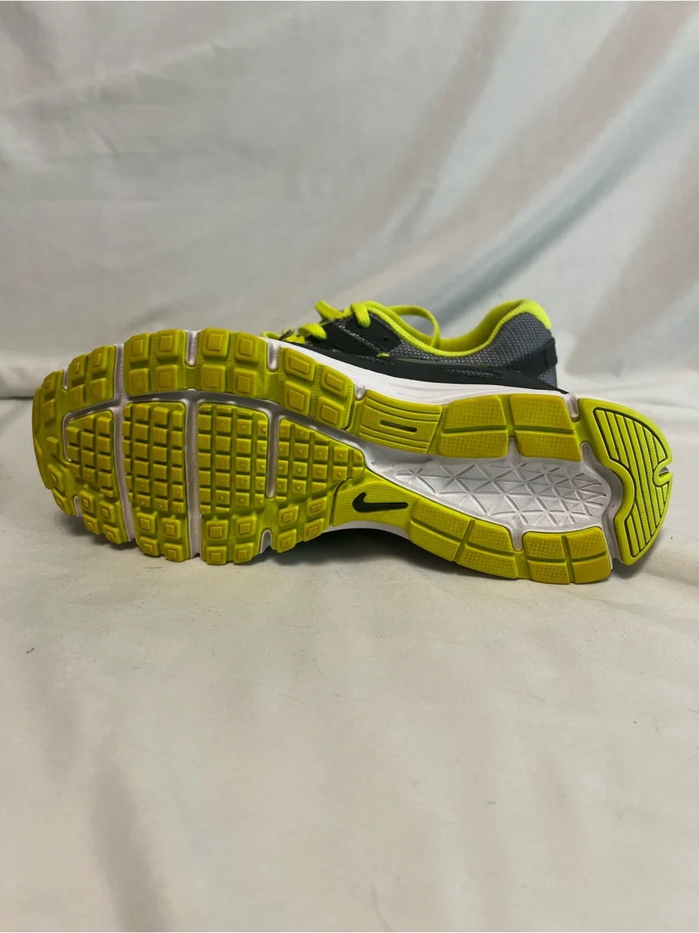 Nike Revolution 2 Youth Sneakers Sz 6Y
